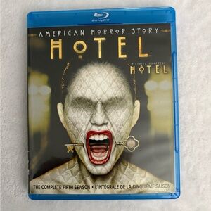 AHS Hotel: complete fifty season Blu-Ray